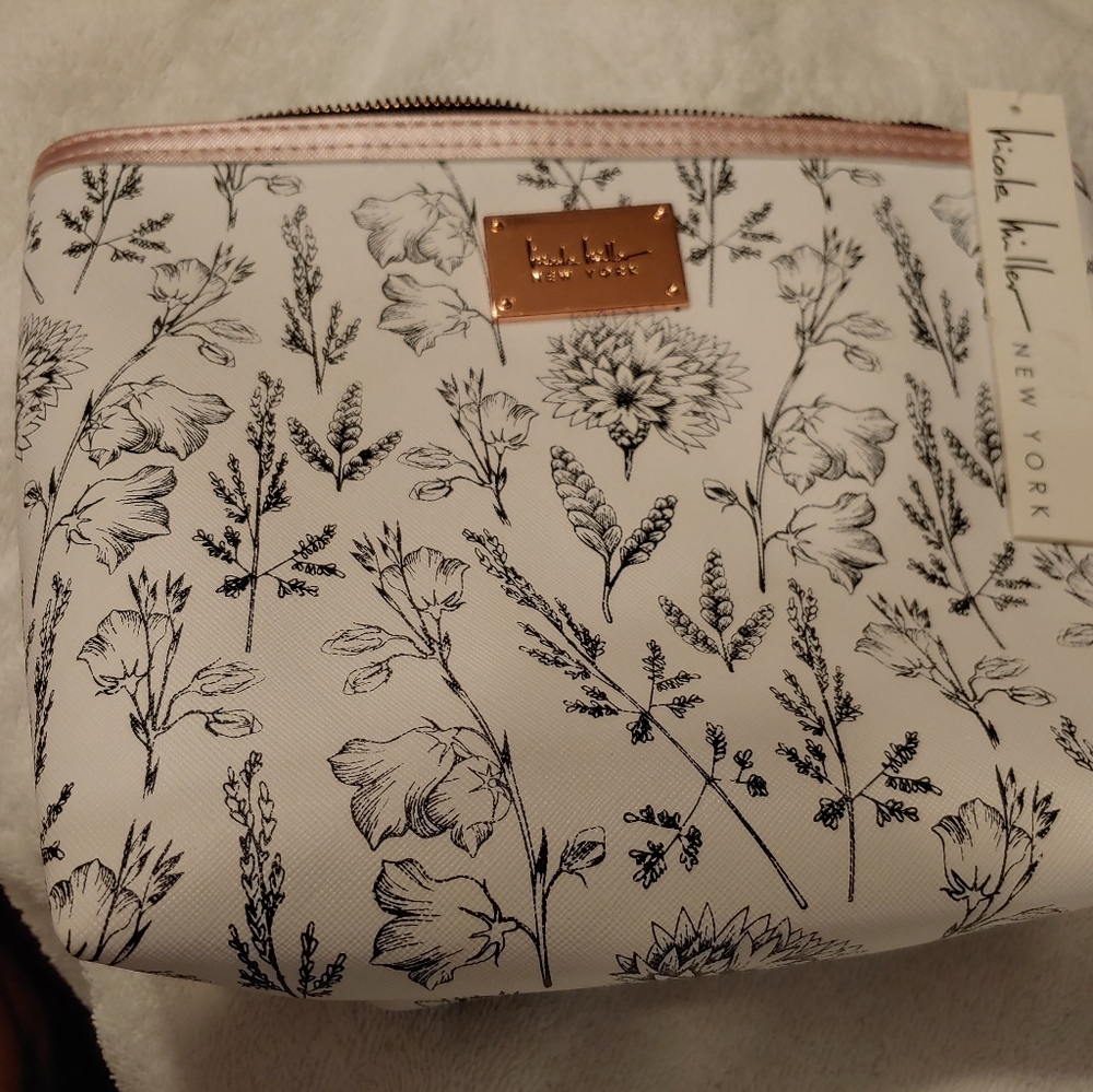 Nicole Miller bag